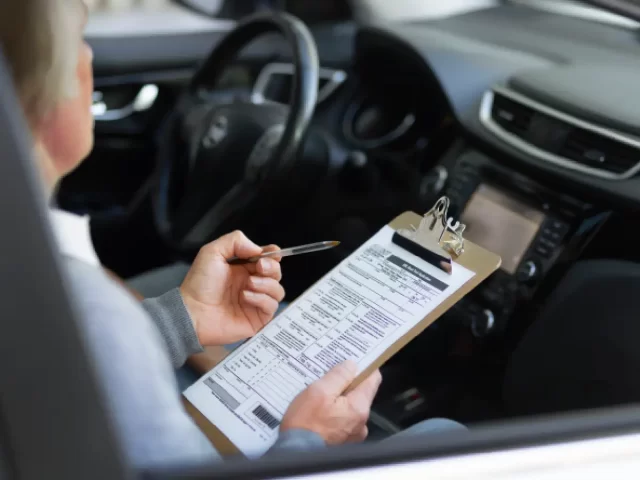 Online vs Offline LMCT Licence Application: Which Is Better?