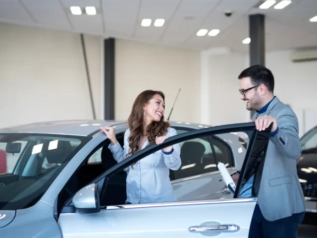 Car Dealer vs Car Broker — Key Differences