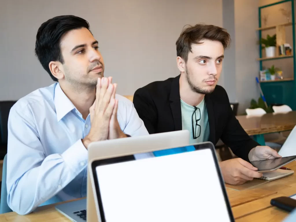 How LMCT Dealers Should Handle Customer Complaints